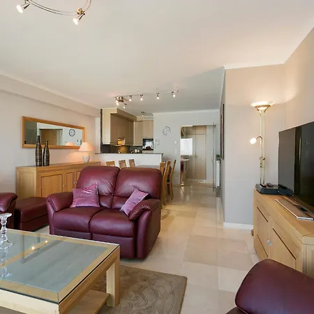 In Villanelli Daire Blankenberge